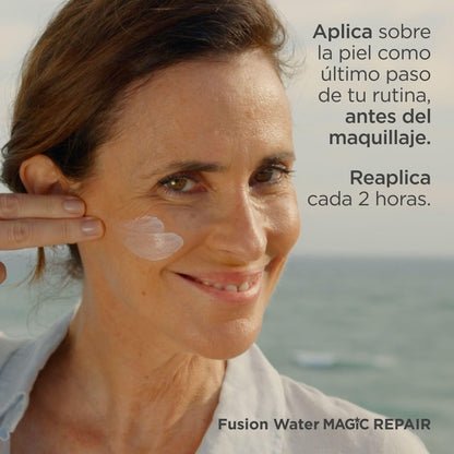 ISDIN Fusion Water MAGIC Repair SPF 50 Protector Solar Facial de Uso Diario con Triple Acción Anti-edad, Combate la Polución y el Fotoenvejecimiento 50 ml